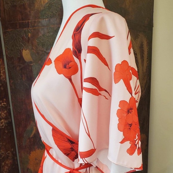 Ted Baker Wrap blouse in red orange print - Picture 3 of 9